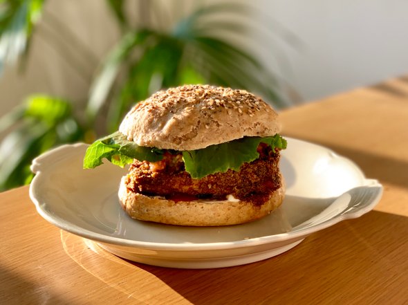 Ultimate Crispy Vegan Burger | NeverEnoughGarlic.com